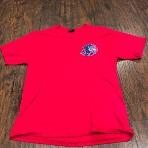 Disney Parks Epcot Flags Around The Showcase Shirt Adult size M in red GUC